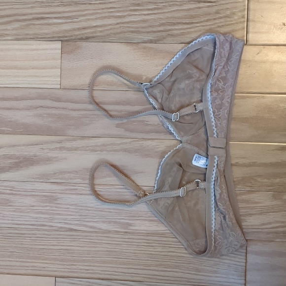 B'tempted by Wacoal Full Bloom 36 C Bra Lace 952133 - Picture 3 of 4